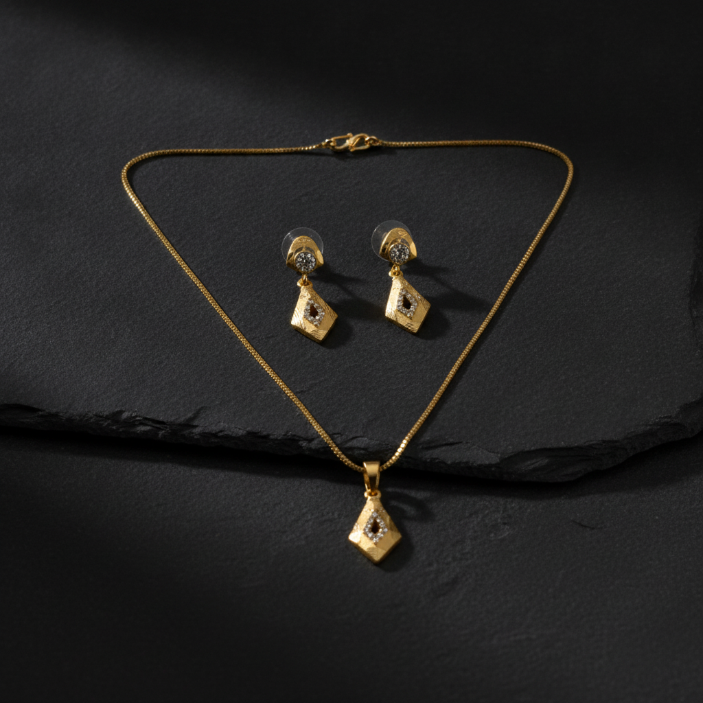 Luxury CZ Diamond Shape Pendant Necklace & Earrings Set