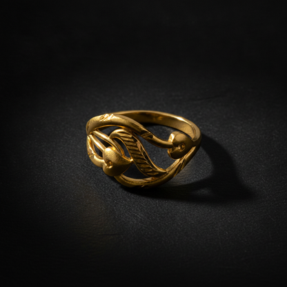 NUGOLD Elegant Leaf Design Adjustable Ring for Women