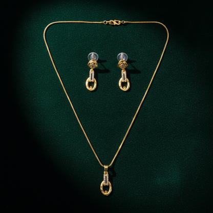 Premium Oval Link Pendant Necklace & Matching Earrings