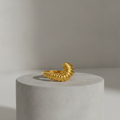 Royal Spiral Wave Elegance Statement Ring for Women