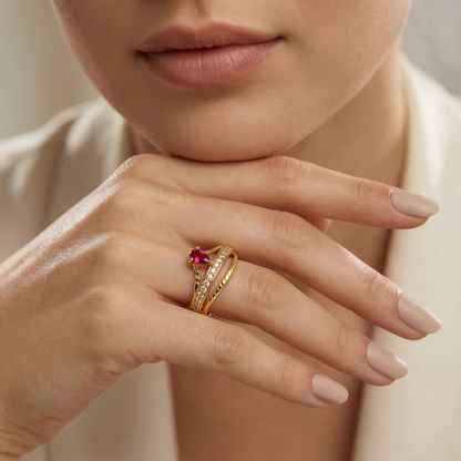 NUGOLD Elegant Ring with Pink Pear-Cut Crystal & Sparkling CZ Stones