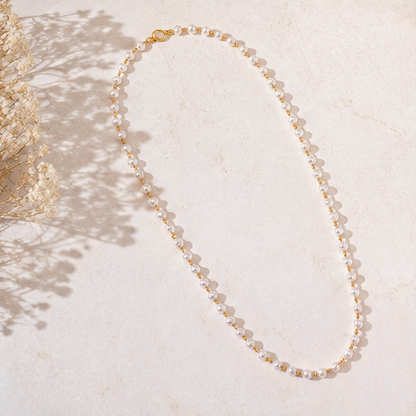 NUGOLD Elegant White Pearl & Gold Bead Chain for Women