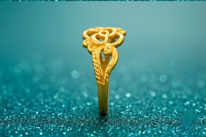 NuGold Floral Filigree Charm Ring