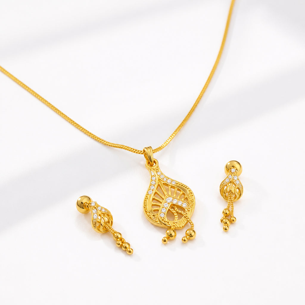NuGold Pendant Necklace Set for Women · Premium angled product shot on white