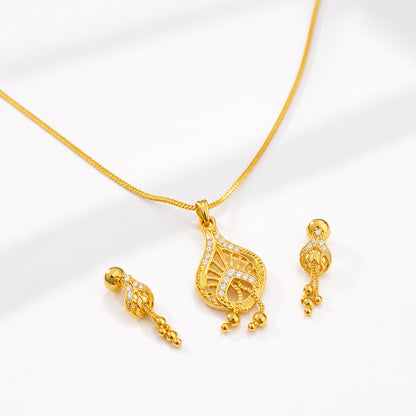 NuGold Pendant Necklace Set for Women · Premium angled product shot on white